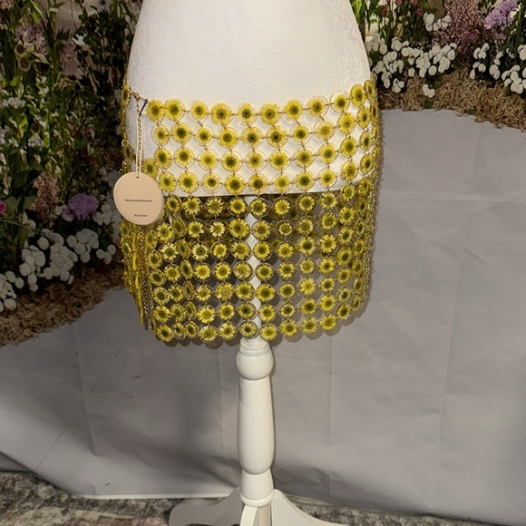 Camila Coelho Lilah Mini Skirt in Yellow Daisy - Picture 10 of 13